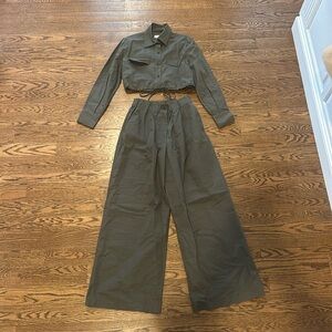 Scanlan Theodore army green outfit NWT